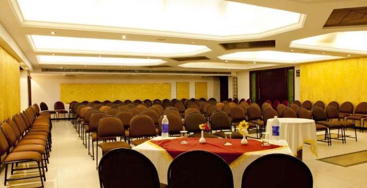 Hotel Klg International Zirakpur Εξωτερικό φωτογραφία