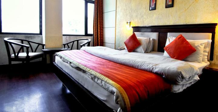 Hotel Klg International Zirakpur Εξωτερικό φωτογραφία
