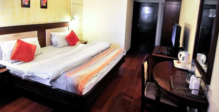 Hotel Klg International Zirakpur Εξωτερικό φωτογραφία