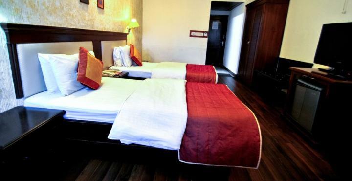 Hotel Klg International Zirakpur Εξωτερικό φωτογραφία
