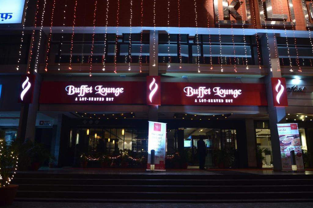 Hotel Klg International Zirakpur Εξωτερικό φωτογραφία