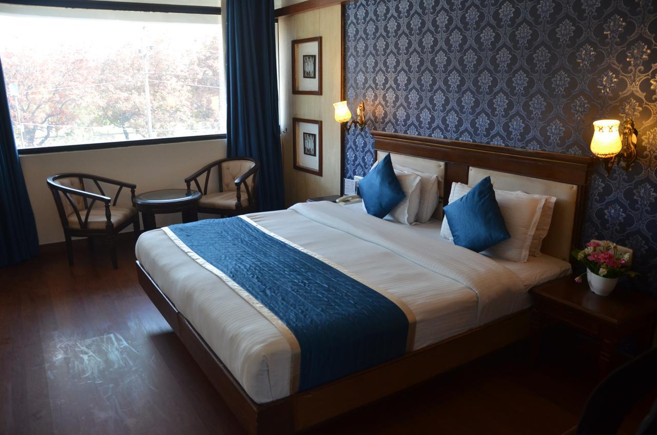Hotel Klg International Zirakpur Εξωτερικό φωτογραφία
