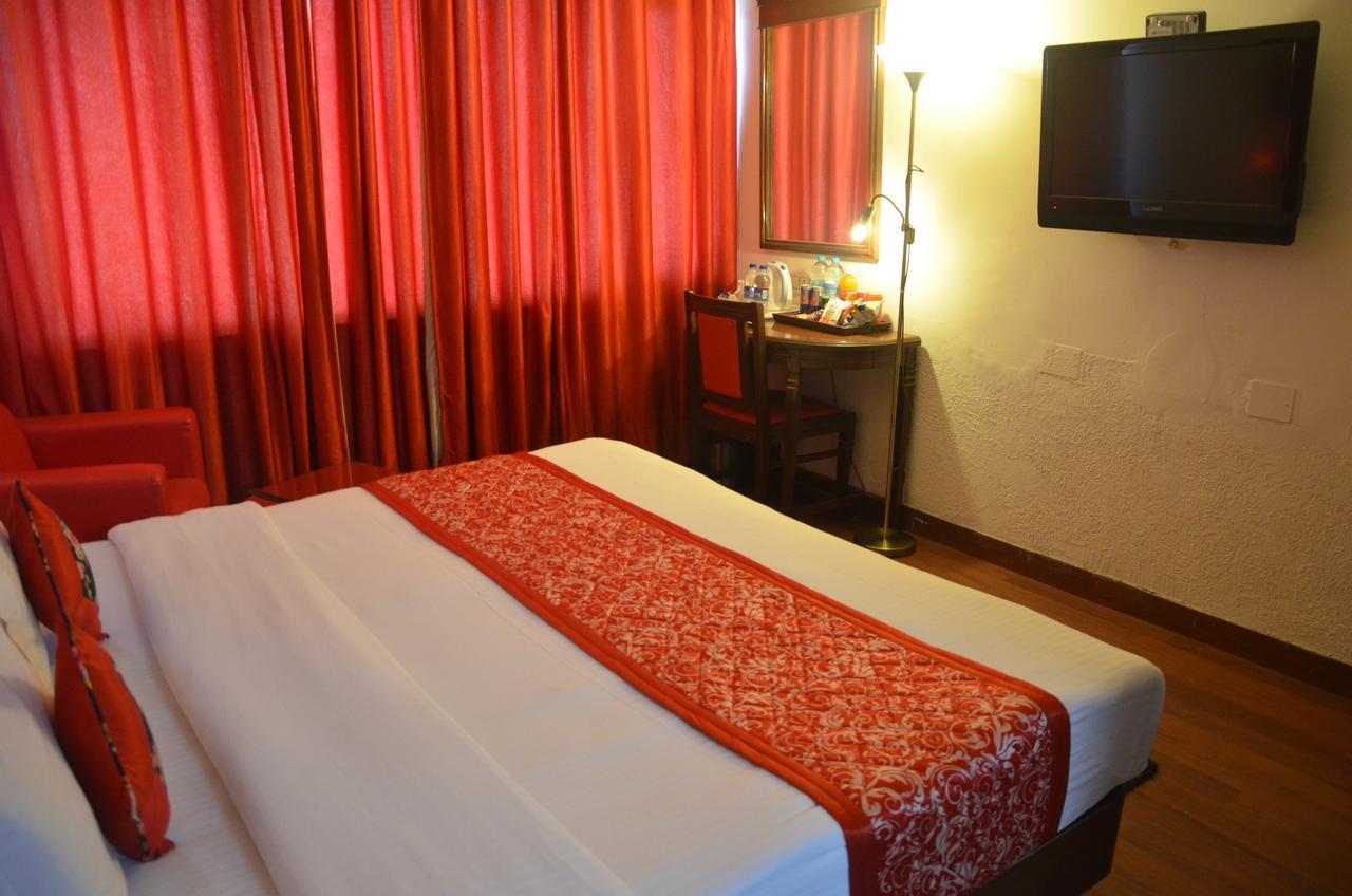 Hotel Klg International Zirakpur Εξωτερικό φωτογραφία