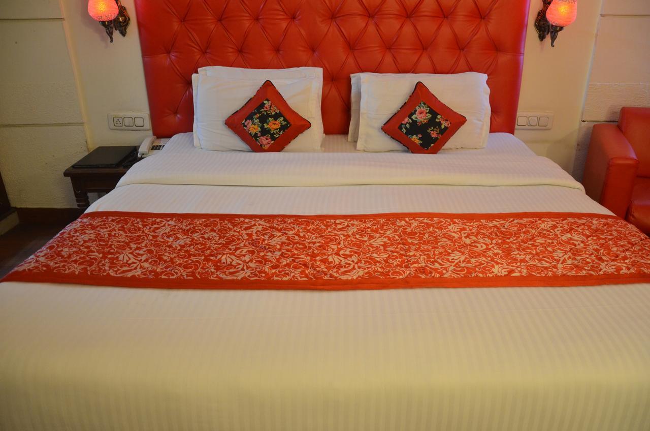 Hotel Klg International Zirakpur Εξωτερικό φωτογραφία